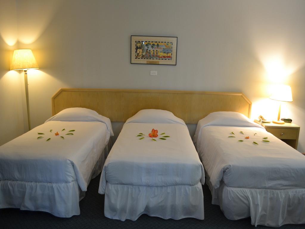 เวสต์ พลาซ่า เดเซเกล โฮเต็ล Hotel โครอร์ ภายนอก รูปภาพ