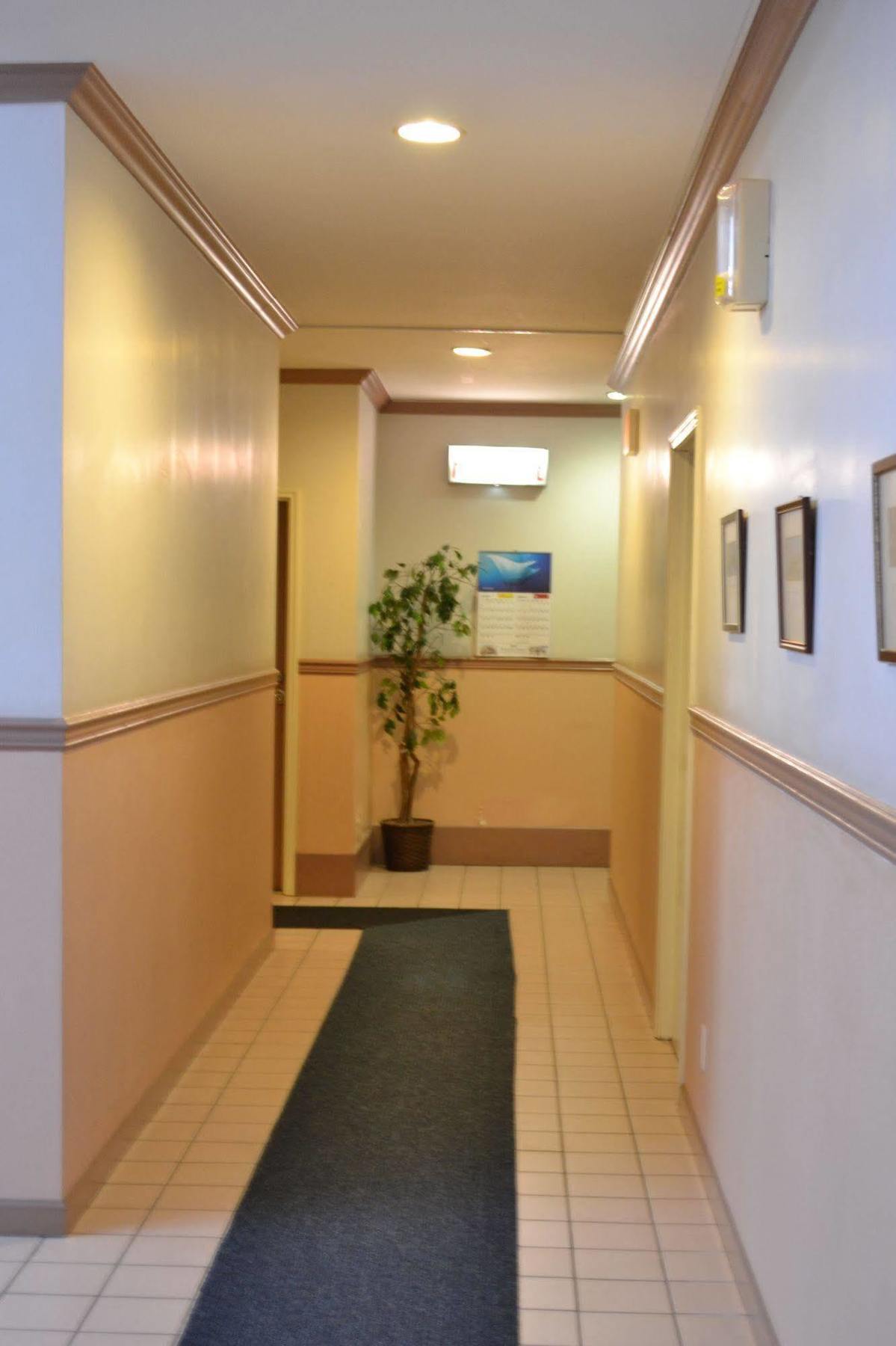 เวสต์ พลาซ่า เดเซเกล โฮเต็ล Hotel โครอร์ ภายนอก รูปภาพ