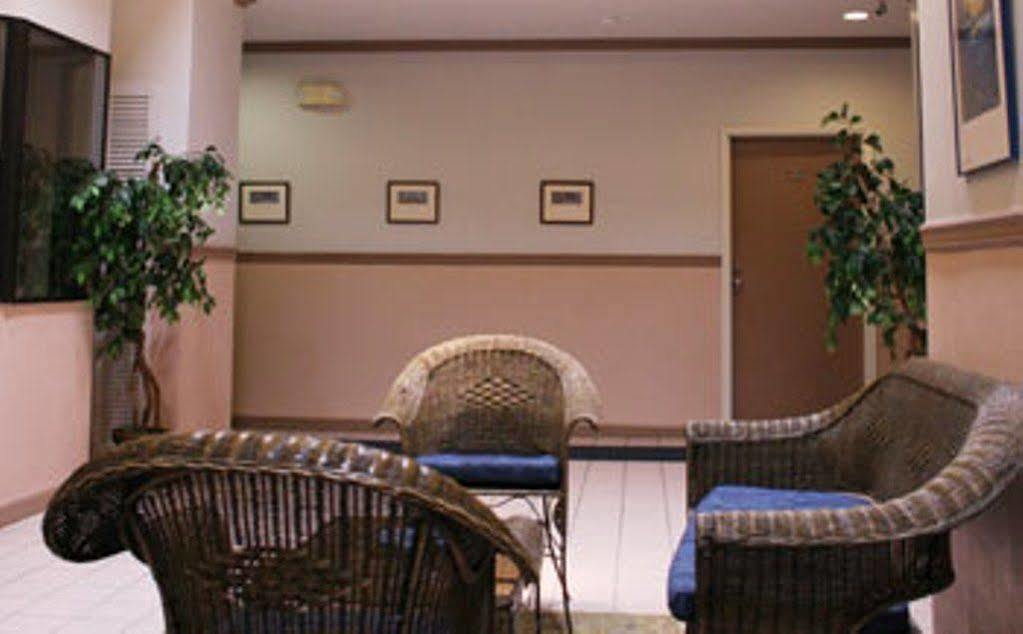 เวสต์ พลาซ่า เดเซเกล โฮเต็ล Hotel โครอร์ ภายนอก รูปภาพ